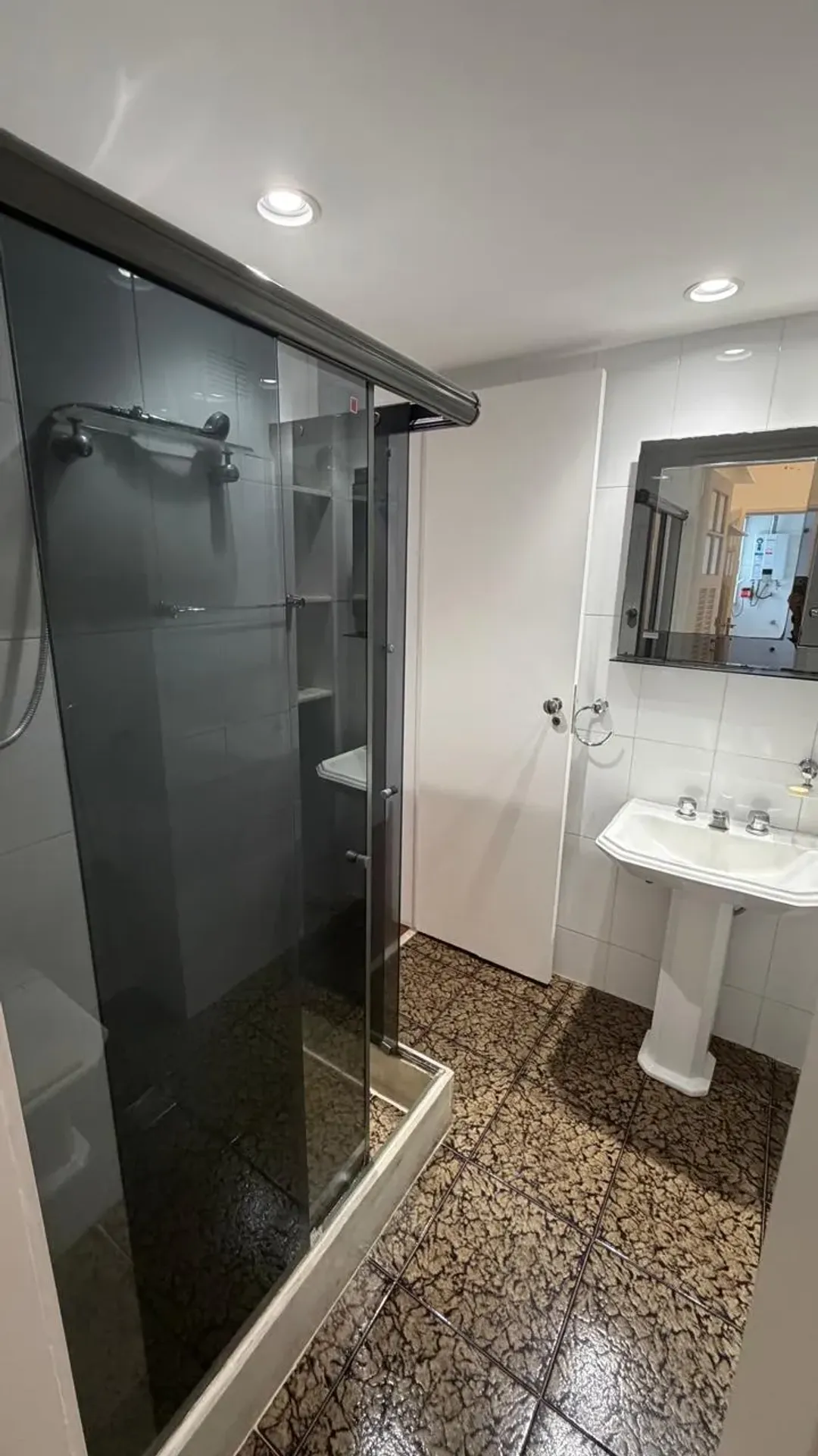 Apartamento no 7º andar com piso de madeira ou laminado — photo 8