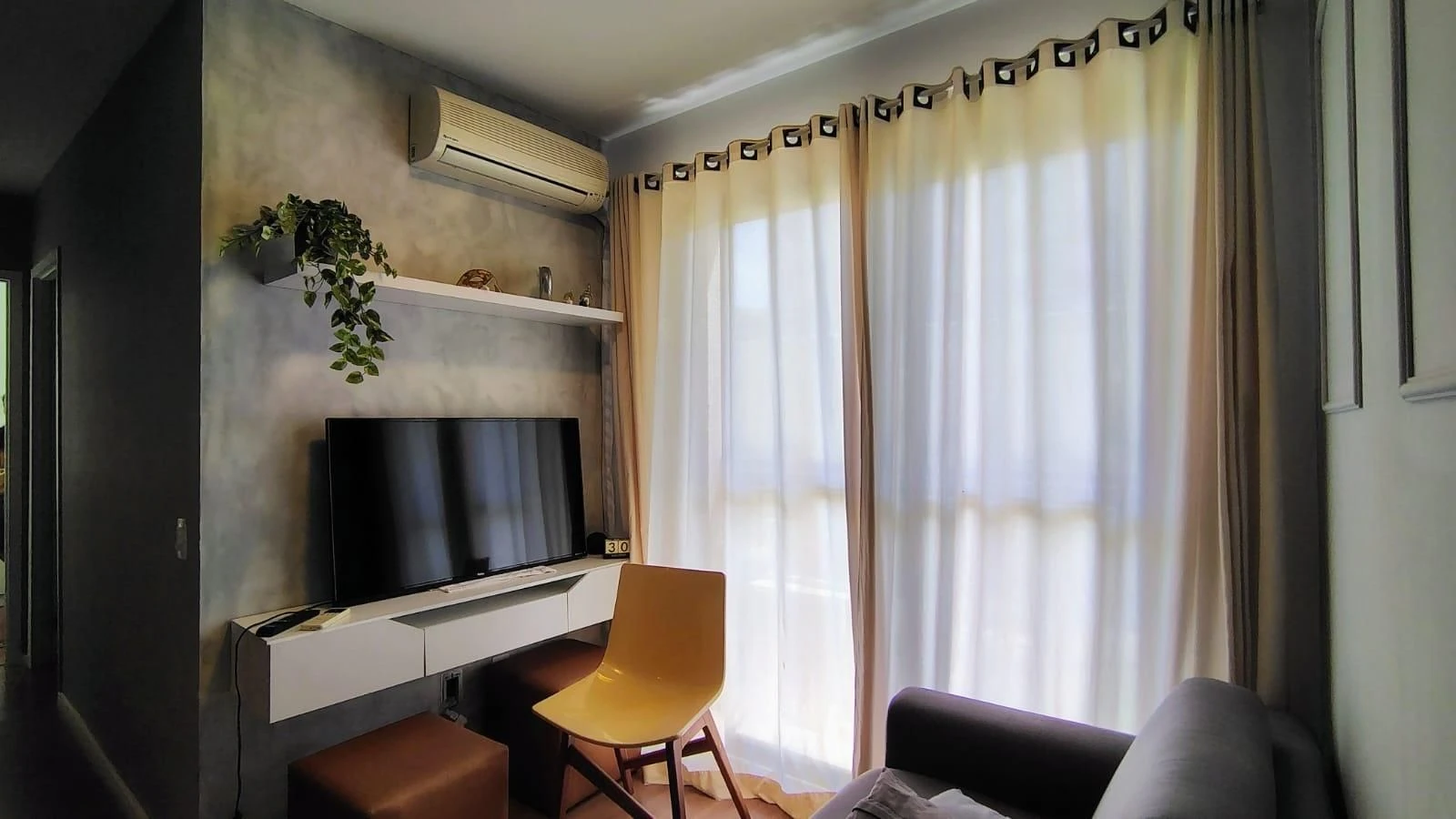 Furnished apartment, 50 m², with a grill on the balcony — photo 19