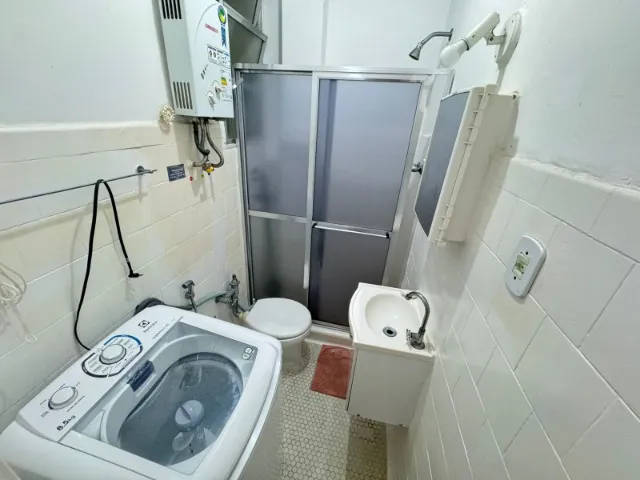 Unfurnished studio with 1 bedroom and 1 bathroom — photo 19