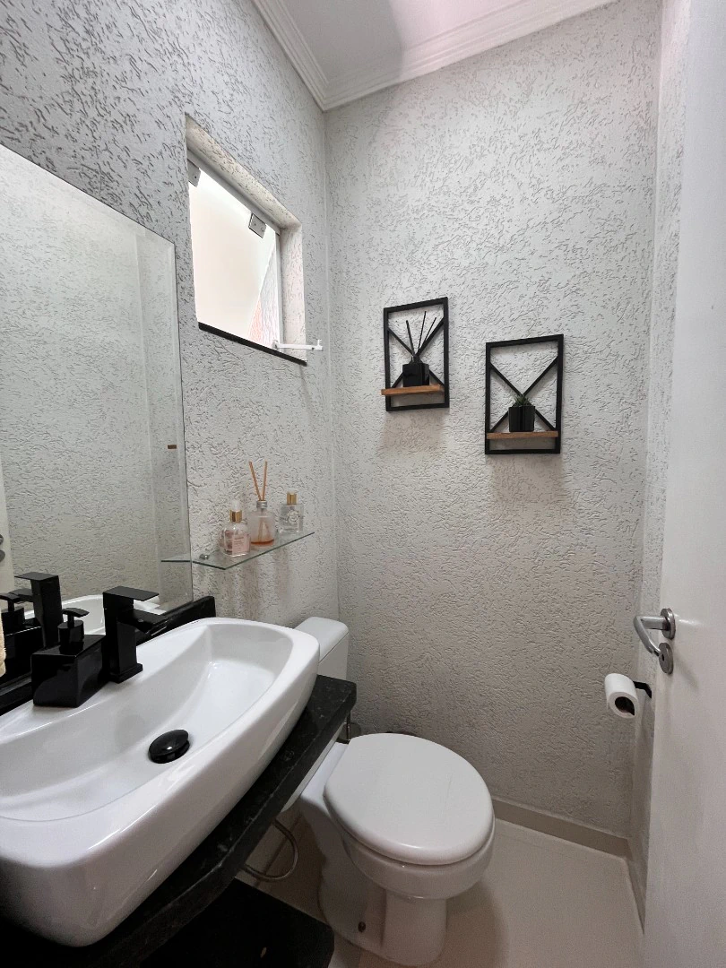 3 quartos e banheira: casa de 180 m²