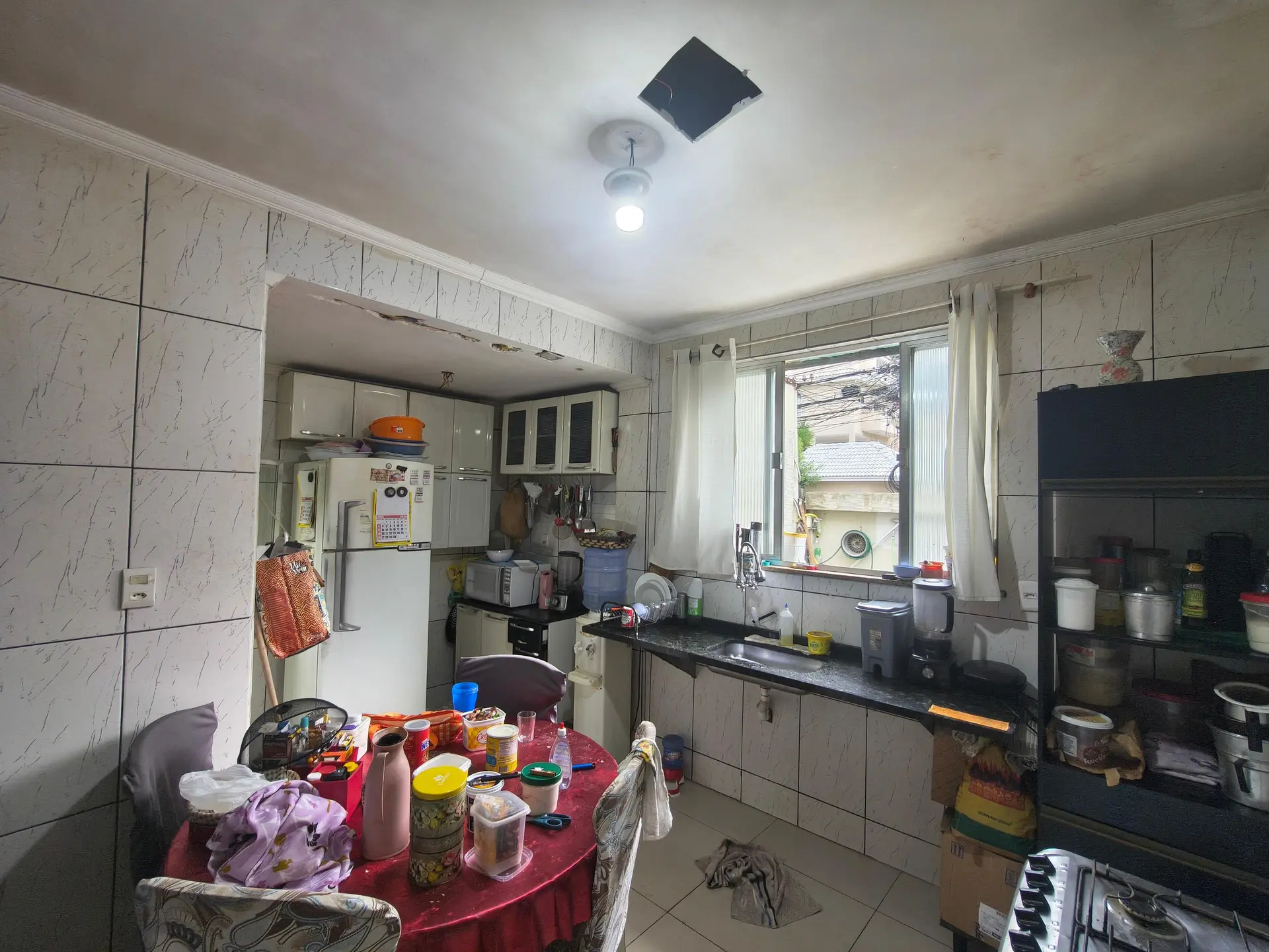 Мебльований будинок із 3 спальнями, 4 ванними та приватним садом — photo 2