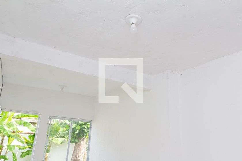 43 m² studio kitnet with an en-suite bathroom — photo 27