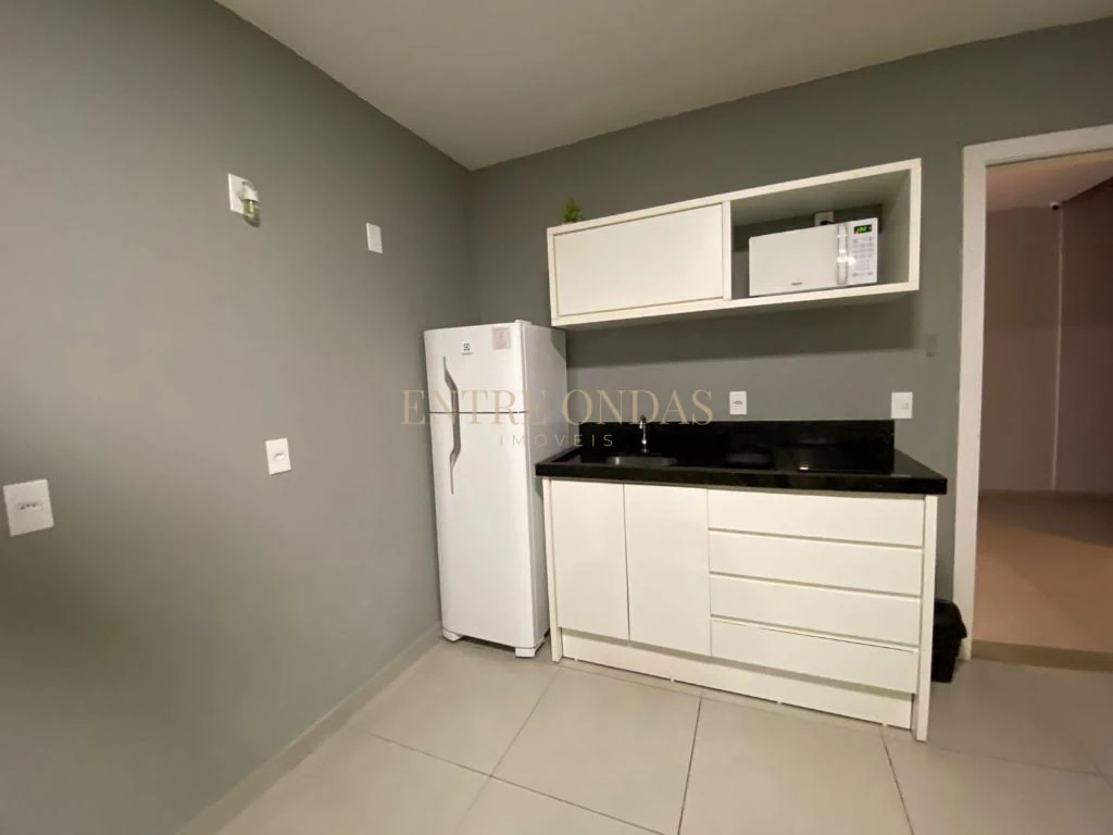 Furnished studio in a building with a gym — photo 11