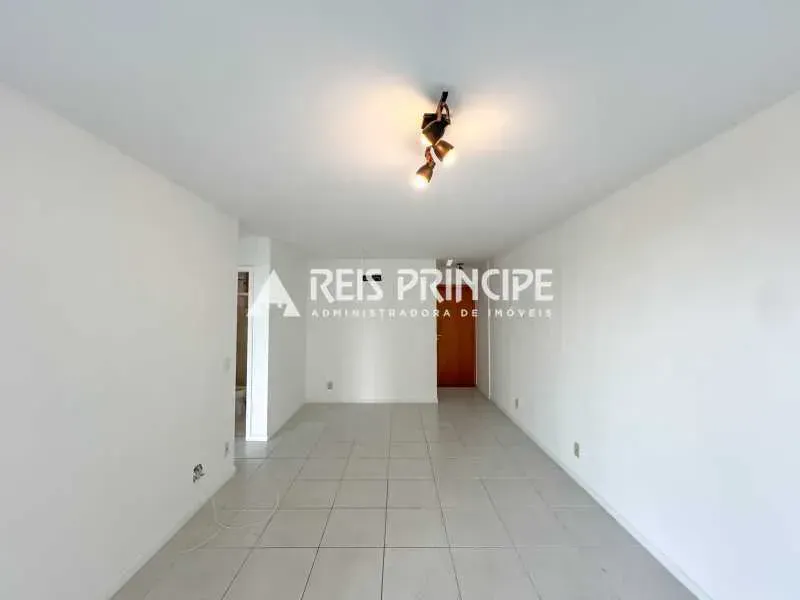 Unfurnished 2-bedroom apartment with 3 bathrooms — photo 13