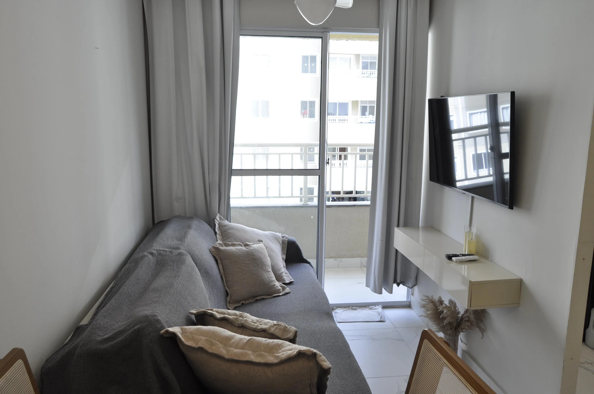 Furnished apartment, 37 m², with a mountain view — photo 15
