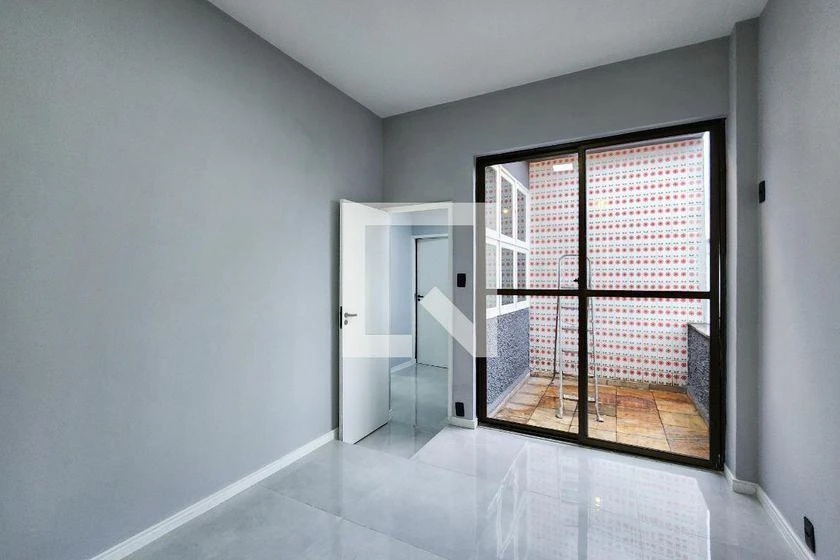 250 m² apartment with a mountain view and a walk-in closet — photo 14
