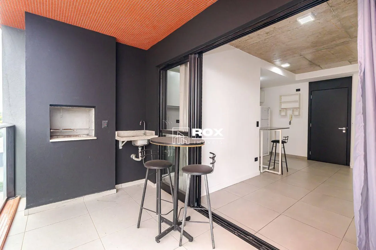 2-bedroom apartment with balcony and private grill