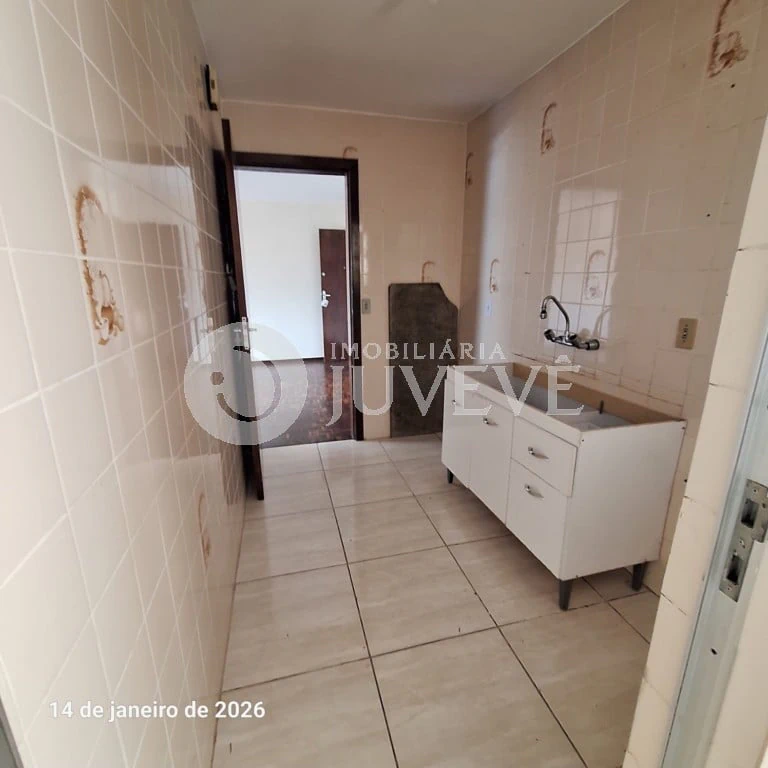 Apartamento com piso de madeira ou laminado, Rebouças