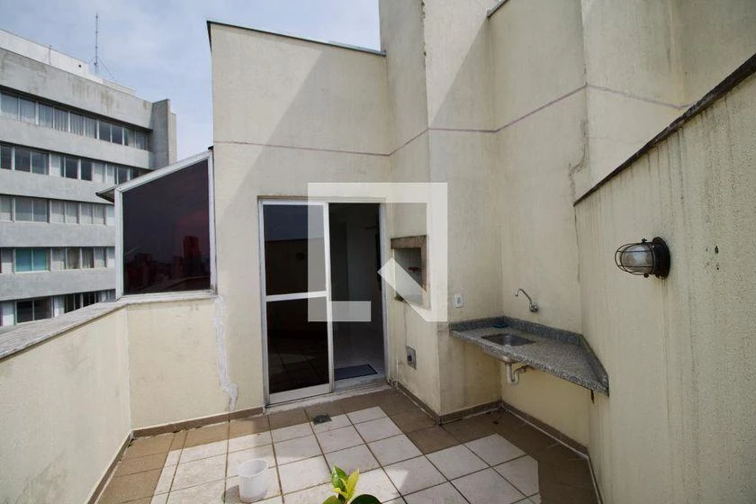 2-bedroom apartment with a grill on the balcony — photo 41
