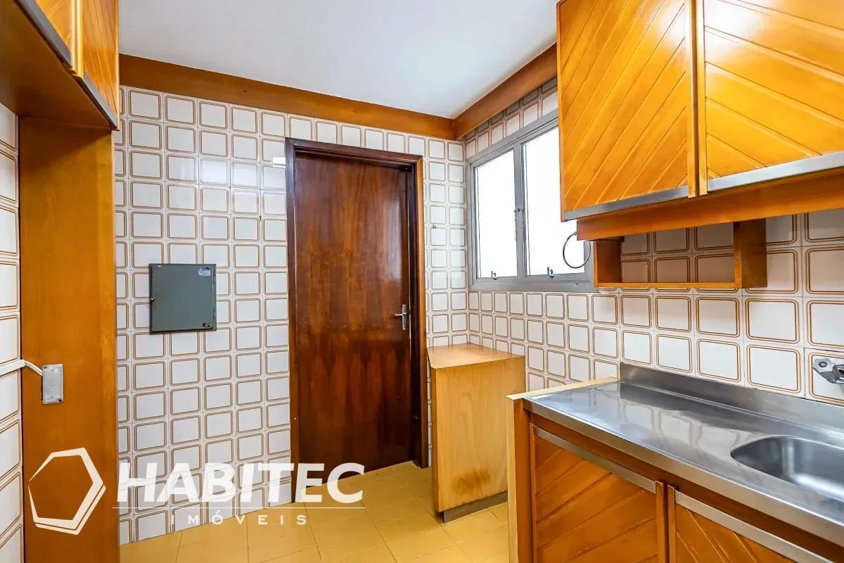 Квартира з 3 спальнями та дерев'яною підлогою або ламінатом — photo 8