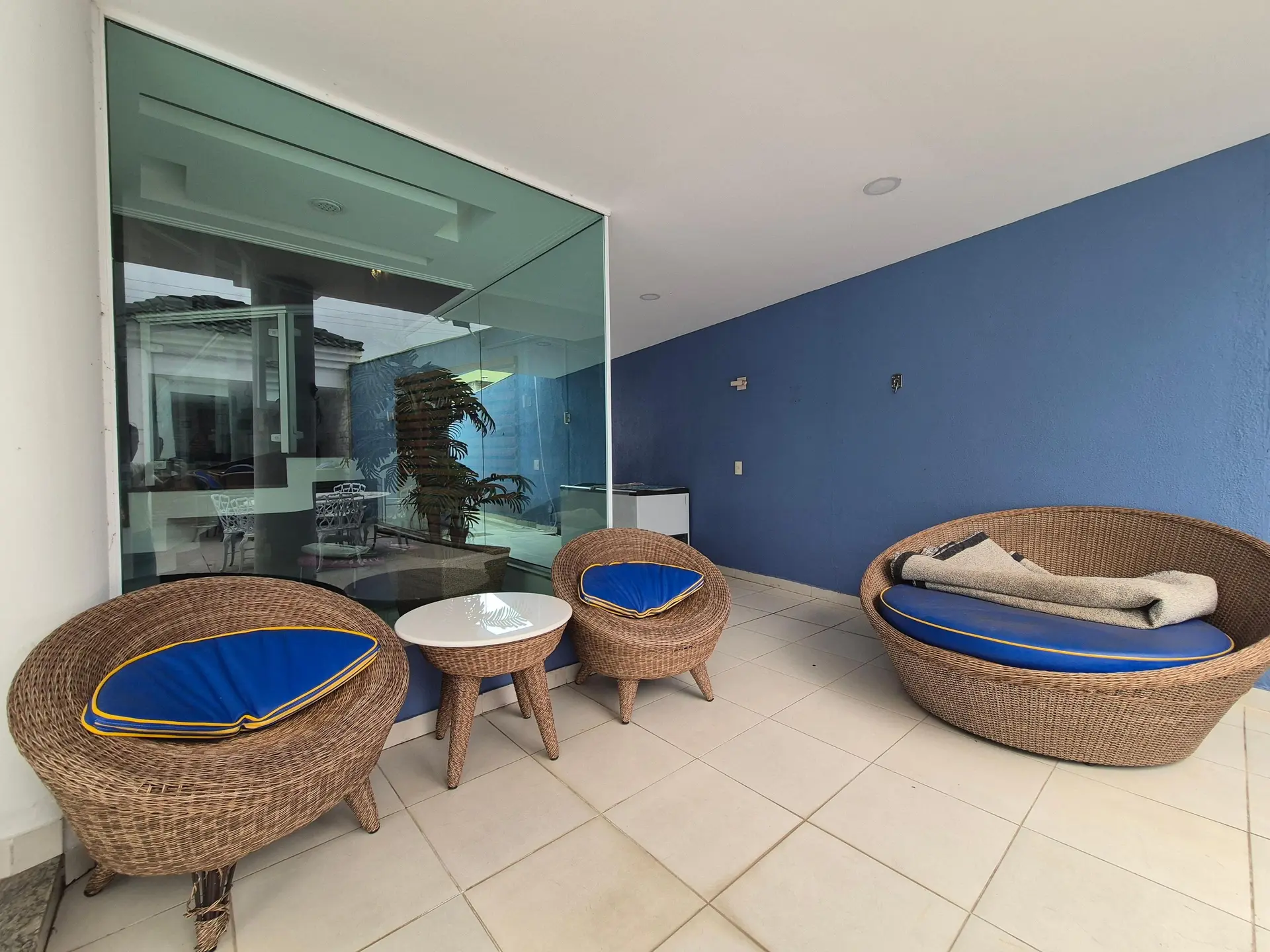 4 quartos e jacuzzi: casa de 318 m² — photo 34