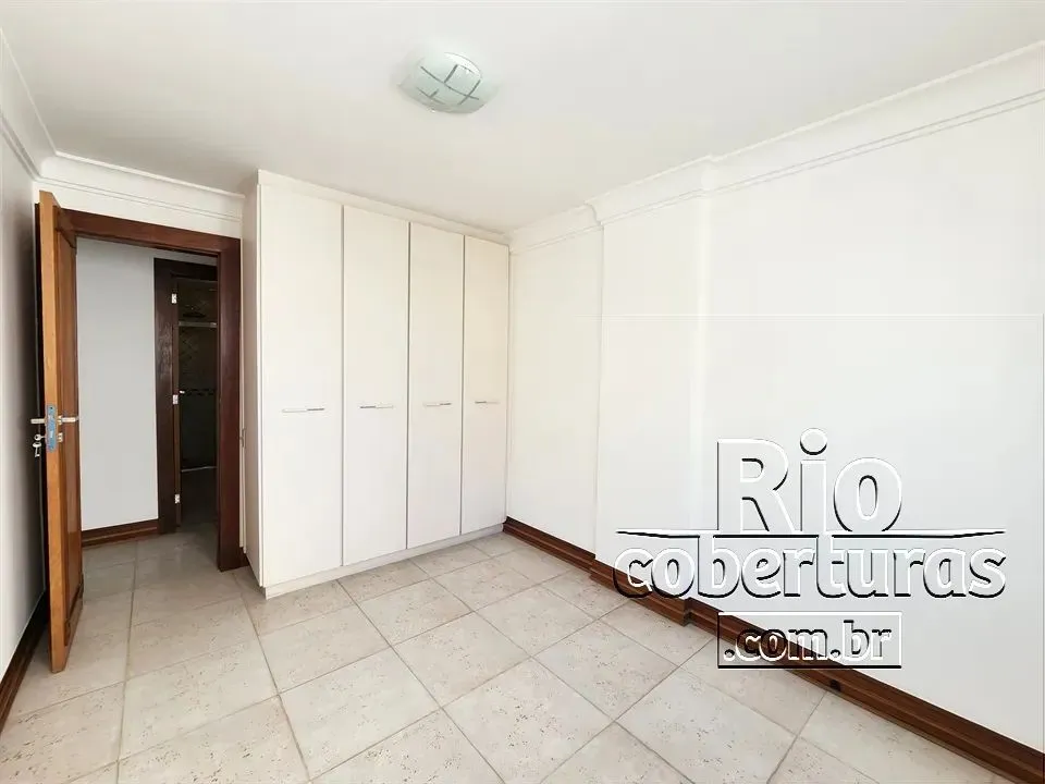 Apartment with 5 bedrooms and a separate gas kitchen — photo 18