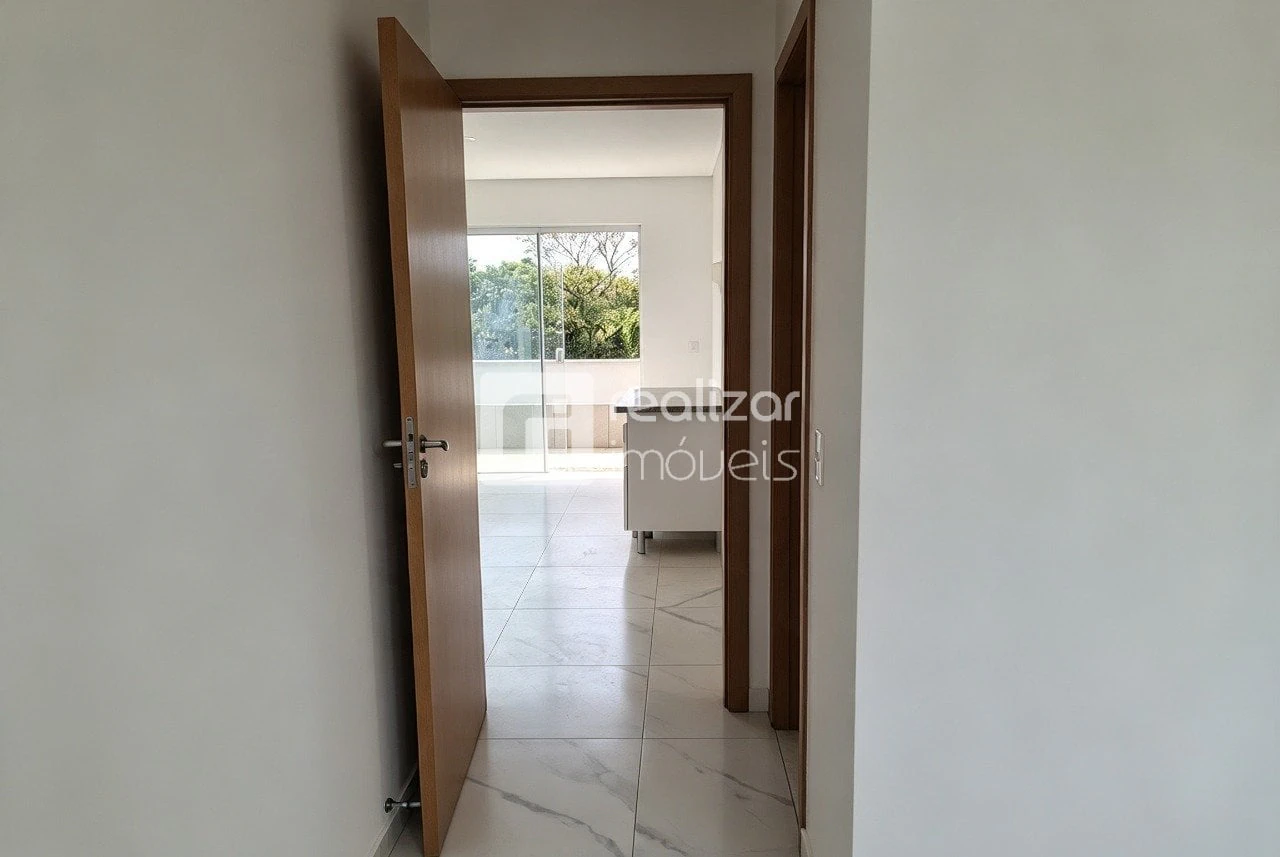 Mountain view in a 2-bedroom apartment, 105 m² — photo 9