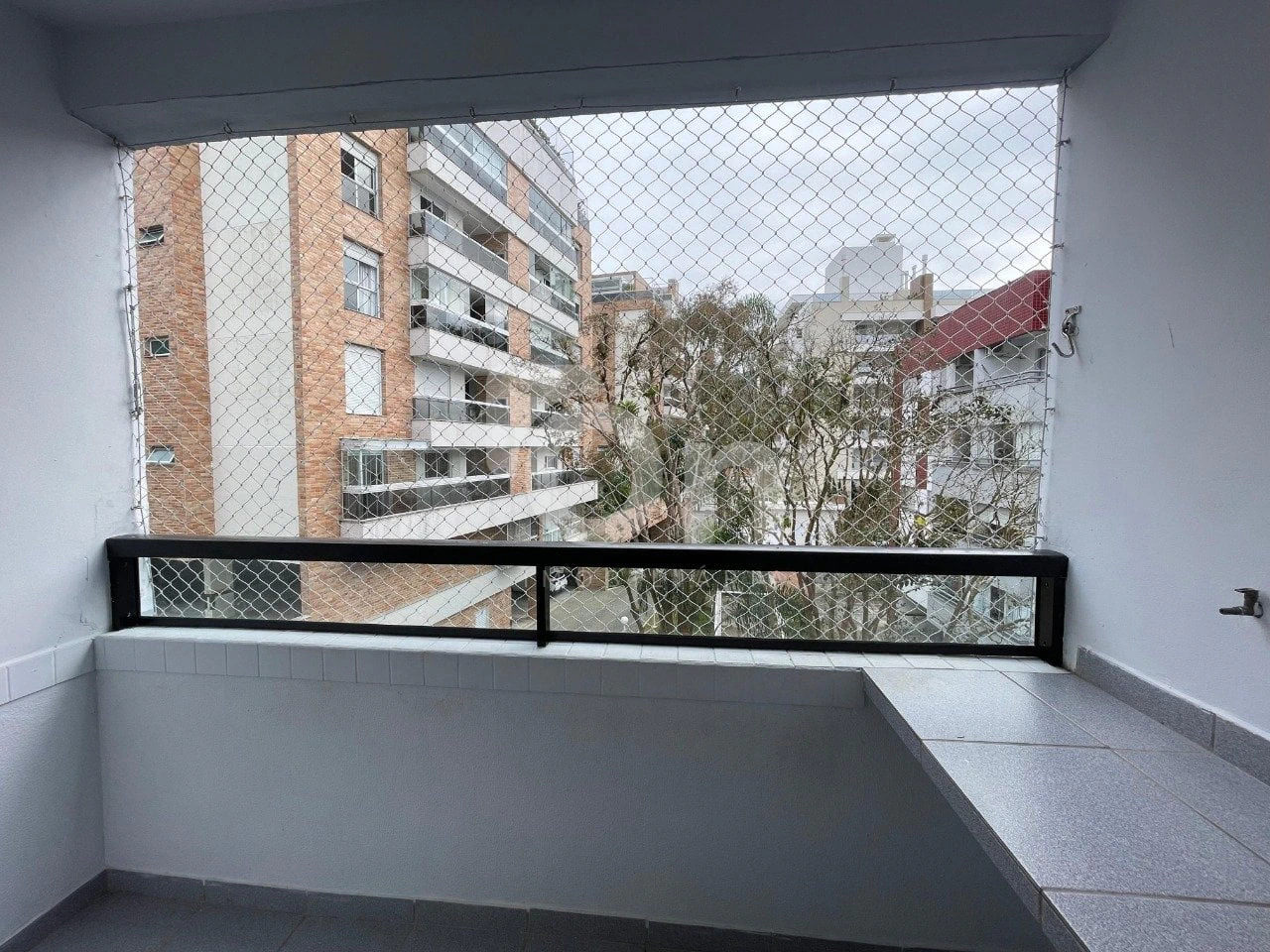 Apartment, 80 m², with wood or laminate floors — photo 12