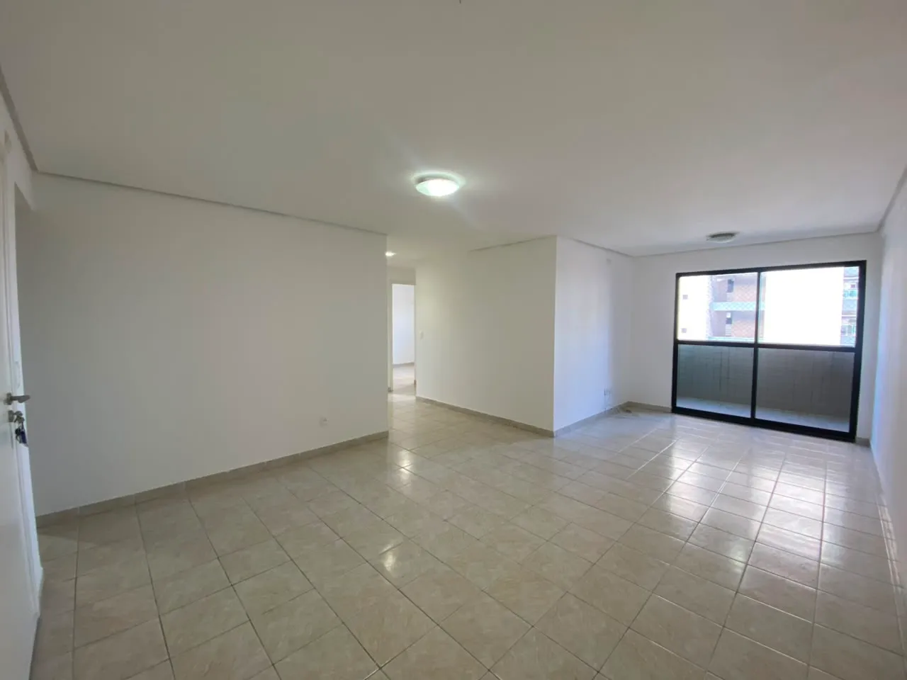 3-bedroom apartment with 86 m² and 1 parking space — photo 2
