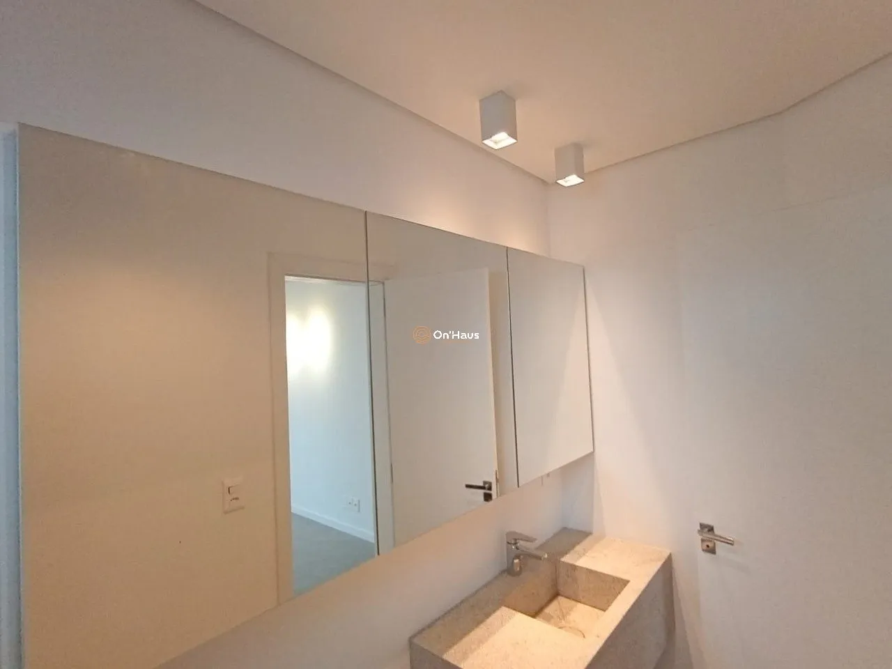 Rental house with 6 en-suite bedrooms and 513 m² — photo 29