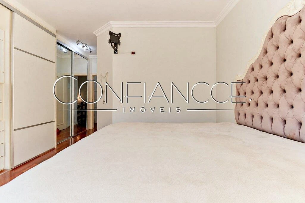Casa mobiliada, 266 m², com banheira — photo 14