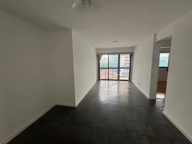 Home office in a one-bedroom apartment, 79 m² — photo 10