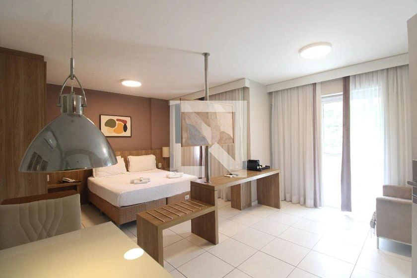 40 m² studio with a home office and a mountain view