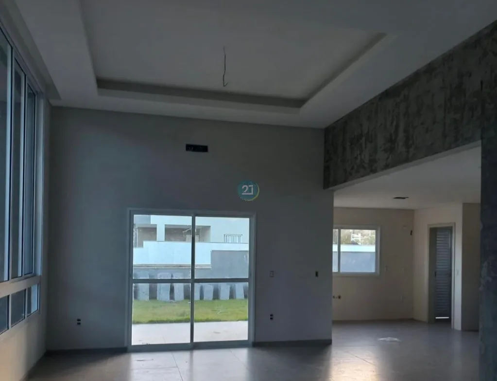Rental house with 3 bedrooms and a glass balcony — photo 13
