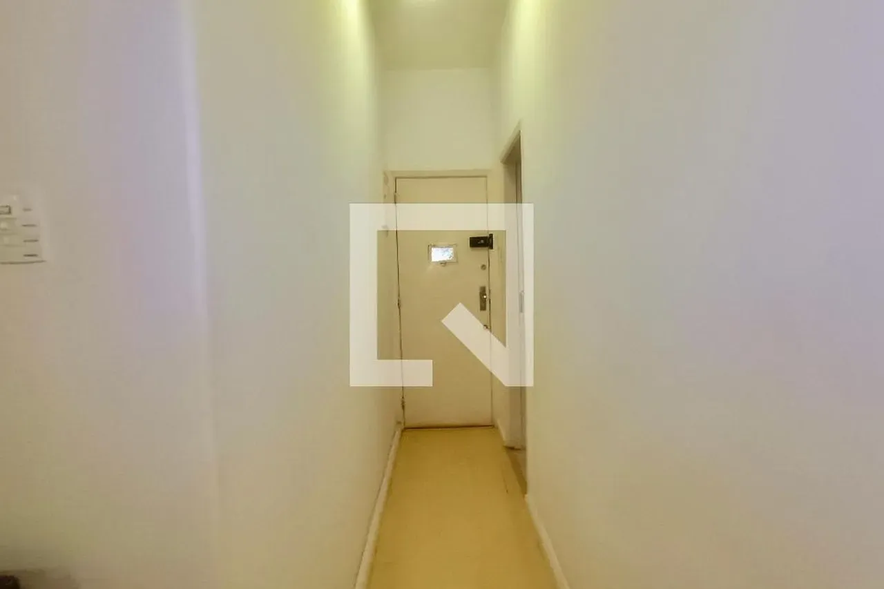 Home office in a 2-bedroom apartment, 90 m² — photo 33
