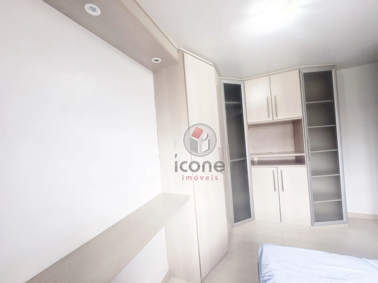 Home office in a 2-bedroom apartment, 52 m² — photo 3