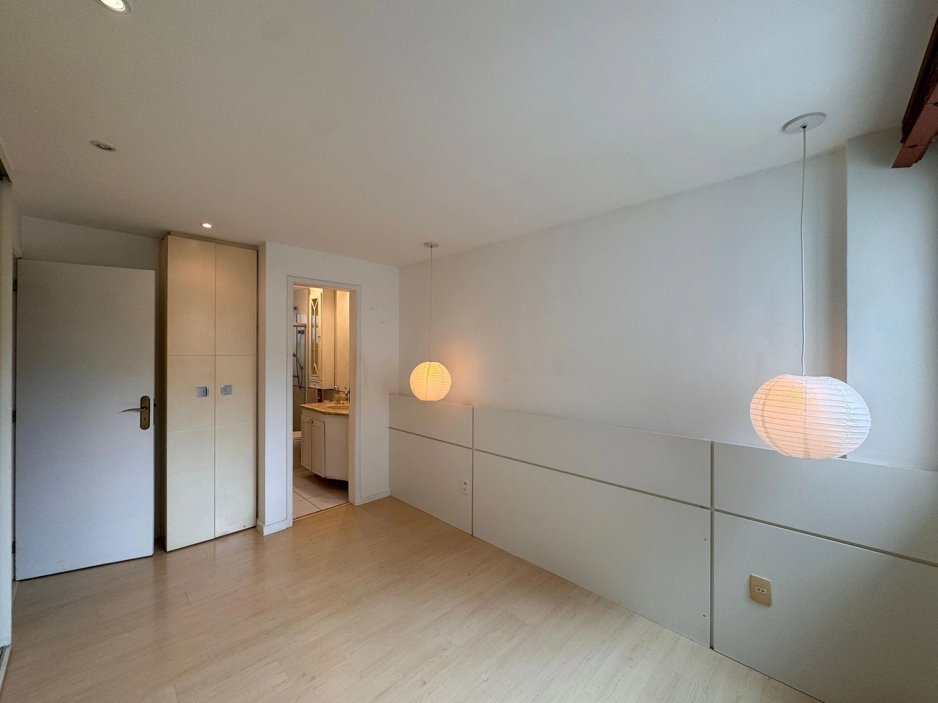 Apartamento mobiliado, 90 m², com varanda envidraçada — photo 20