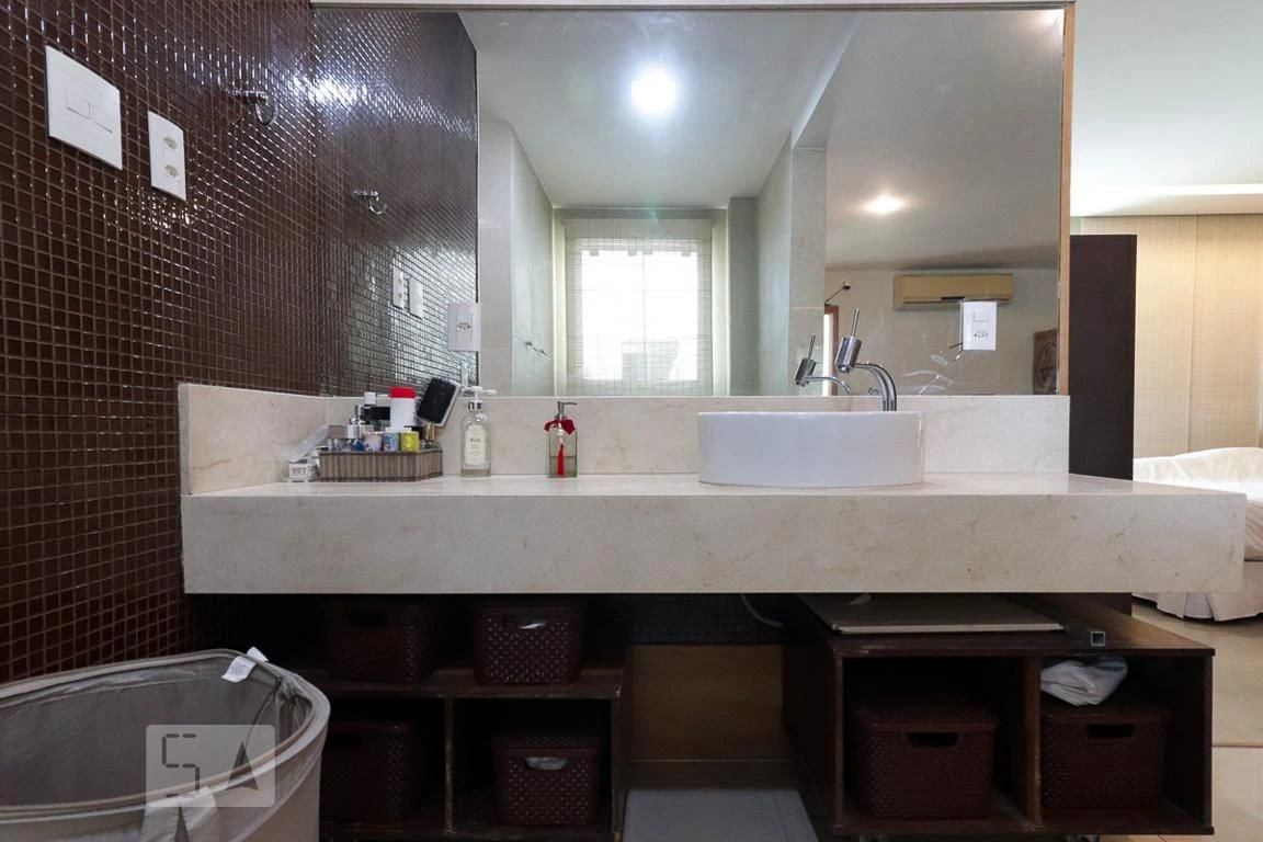 Apartamento mobiliado com 5 quartos e cozinha a gás — photo 77