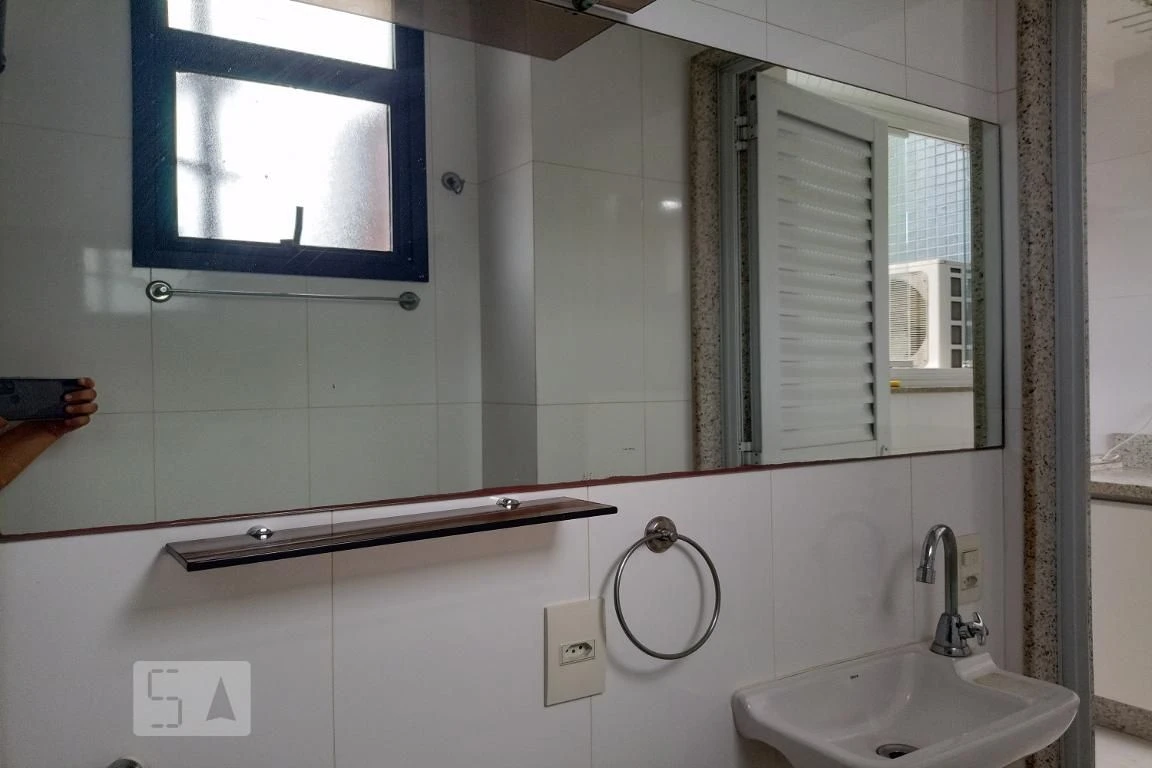 Apartamento de 4 quartos com janelas do piso ao teto — photo 99