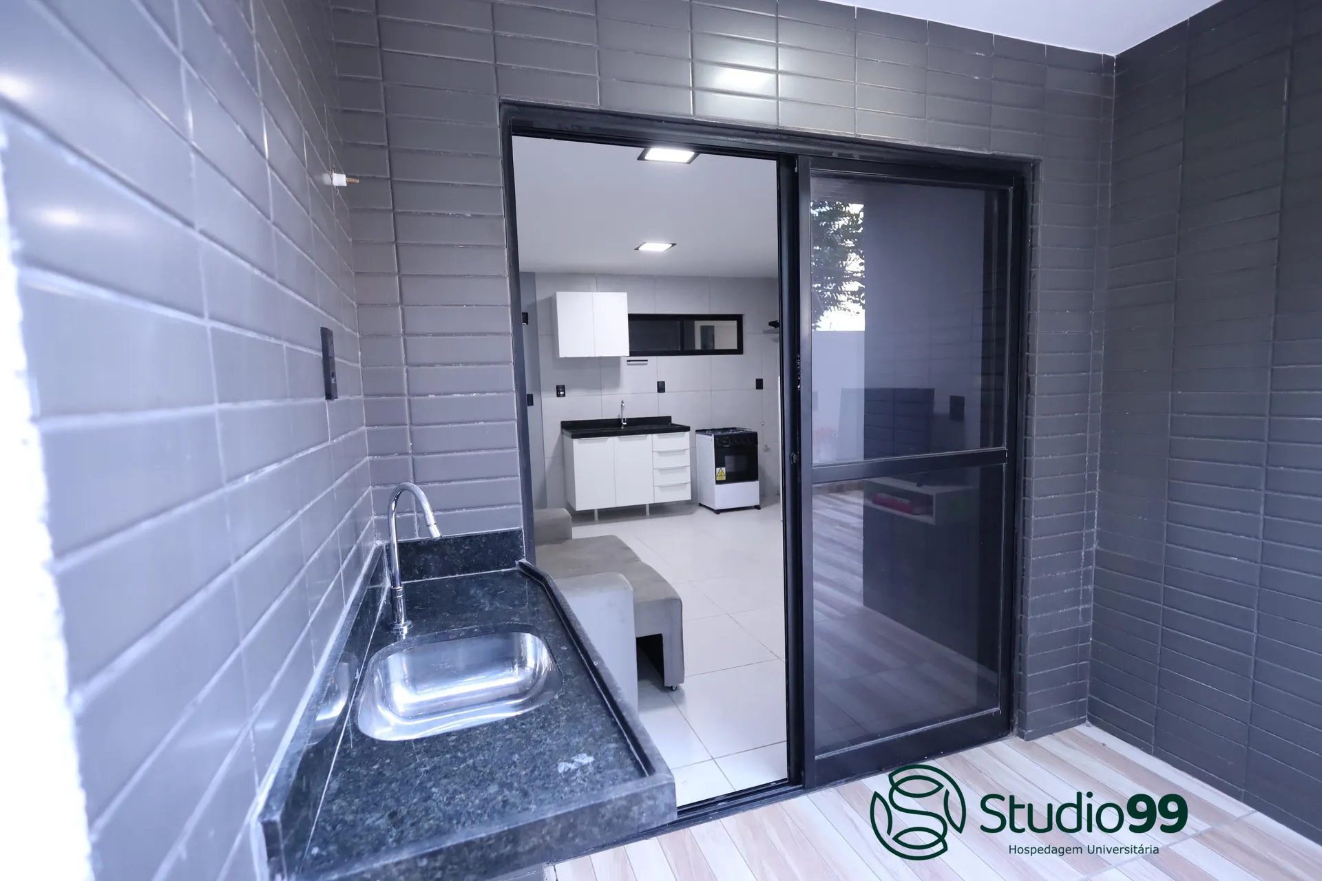 Furnished 2-bedroom apartment with balcony on the 1st floor — photo 19