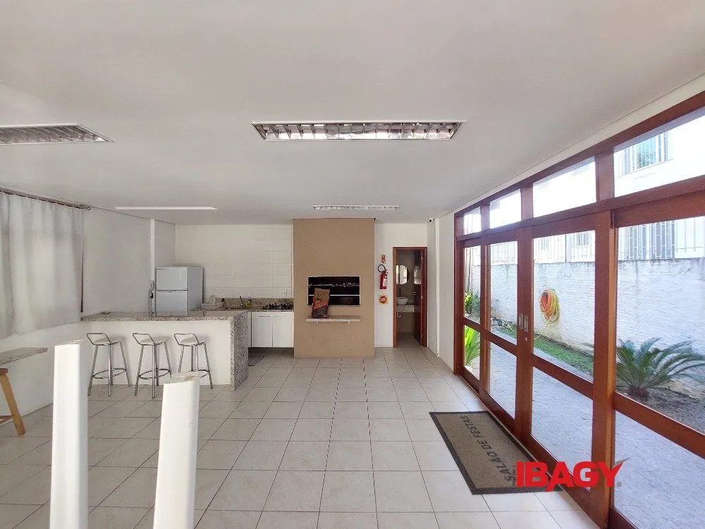 Apartamento amueblado con 2 dormitorios y cocina a gas — photo 18