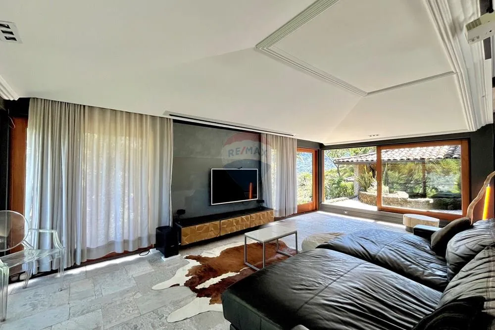 Будинок 1300 м² з 5 спальнями та 10 паркувань — photo 47