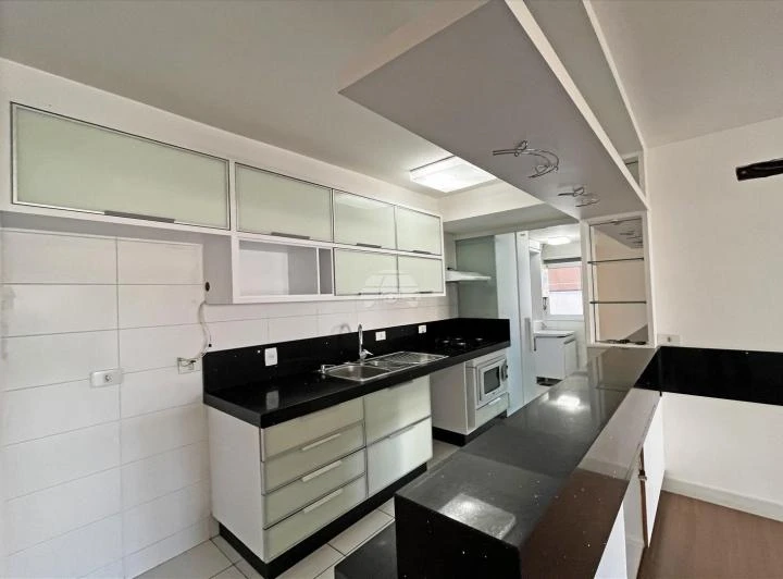 176 m² apartment with 2 parking spaces and balcony — photo 6