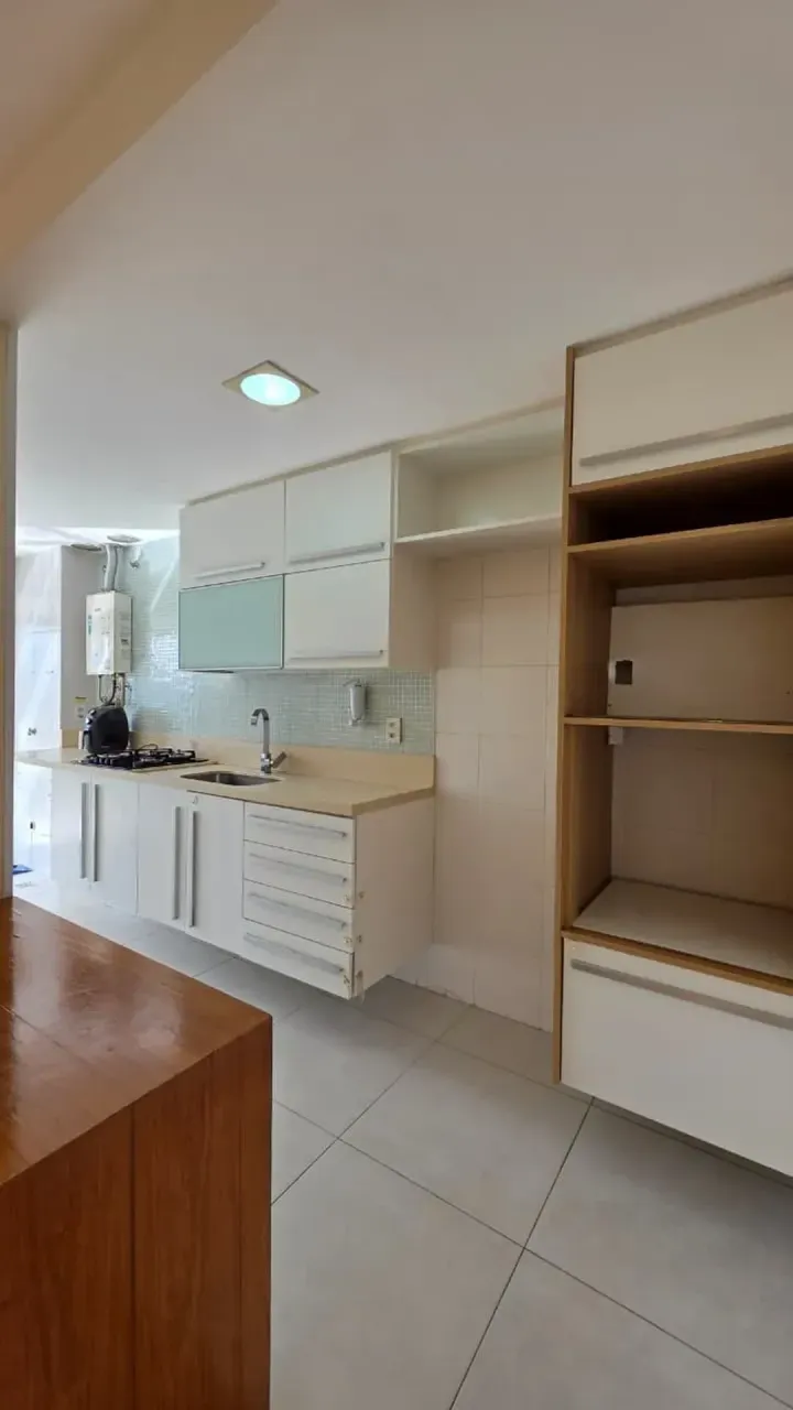 3-bedroom apartment with an open-plan kitchen — photo 2