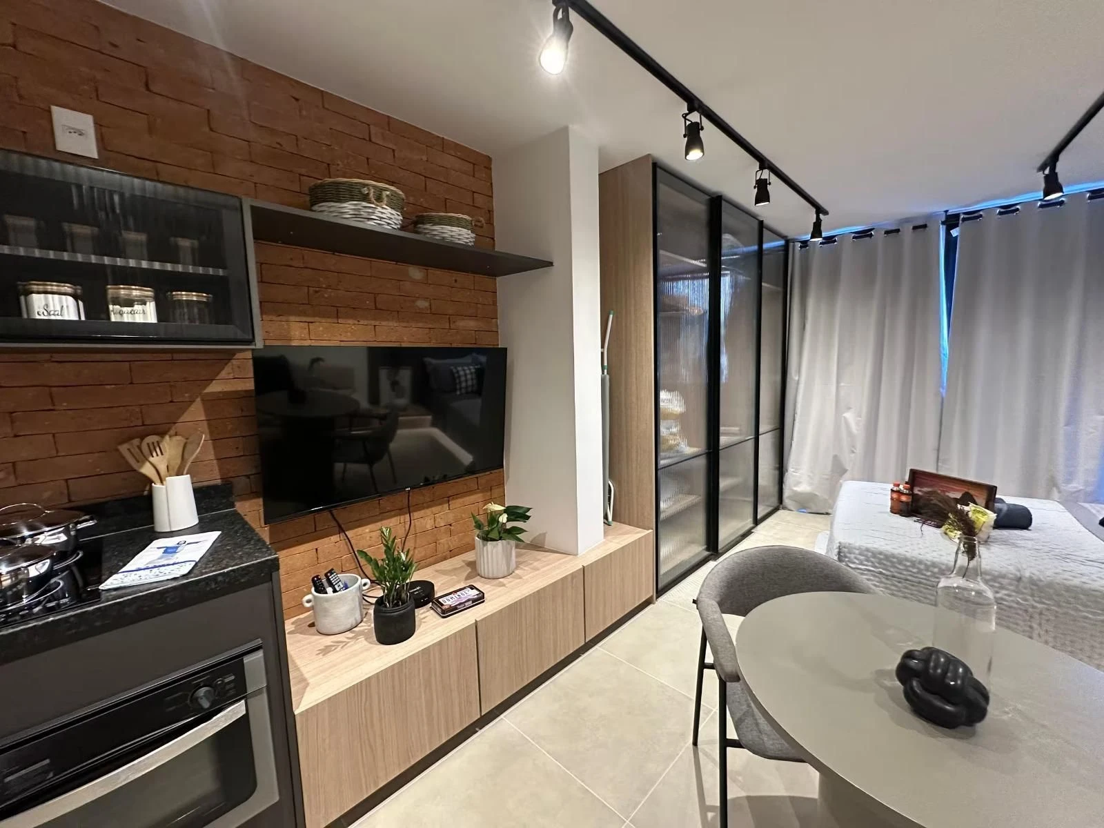 Monoambiente amueblado en edificio con gimnasio — photo 10