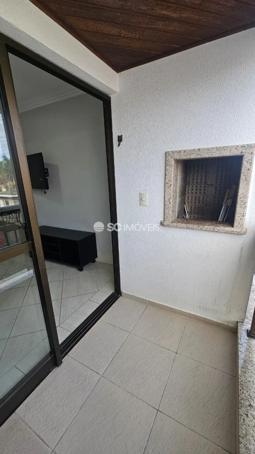 Furnished 1-bedroom apartment with 45 m² and parking space — photo 48