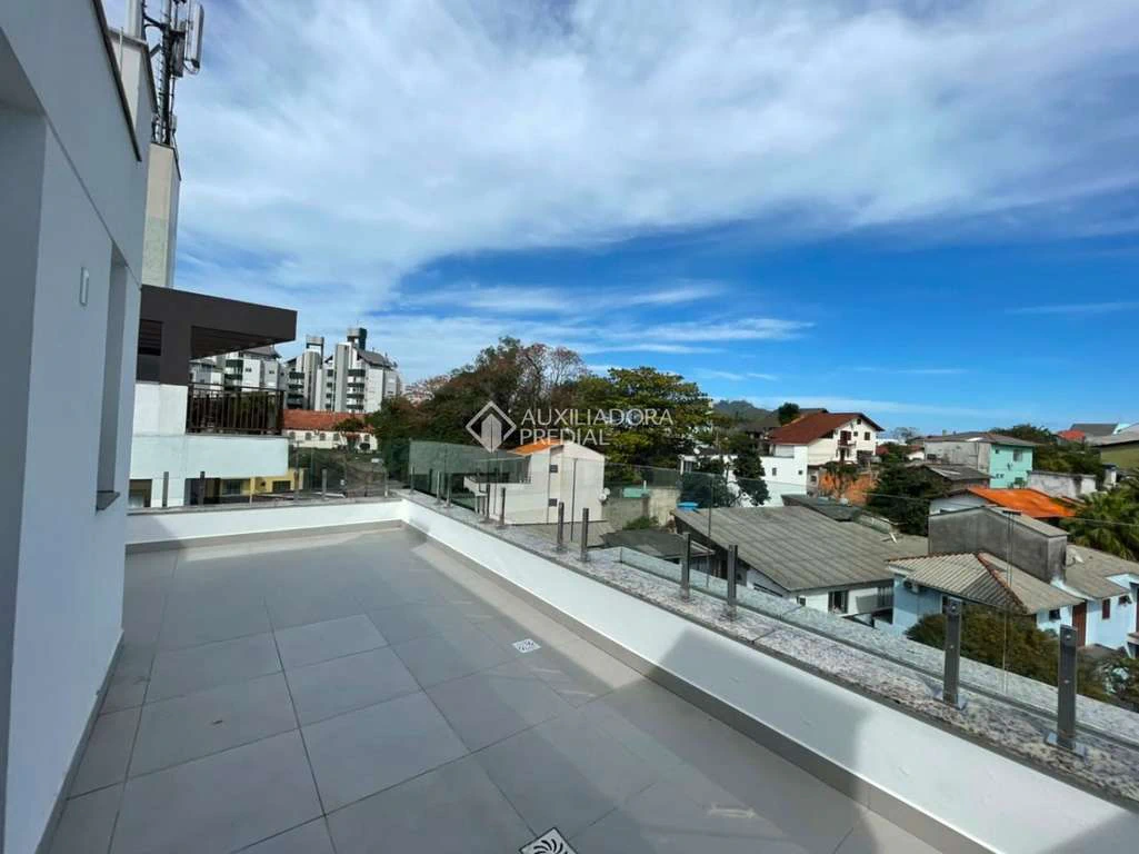 Apartamento de 3 dormitorios con terraza amplia — photo 6
