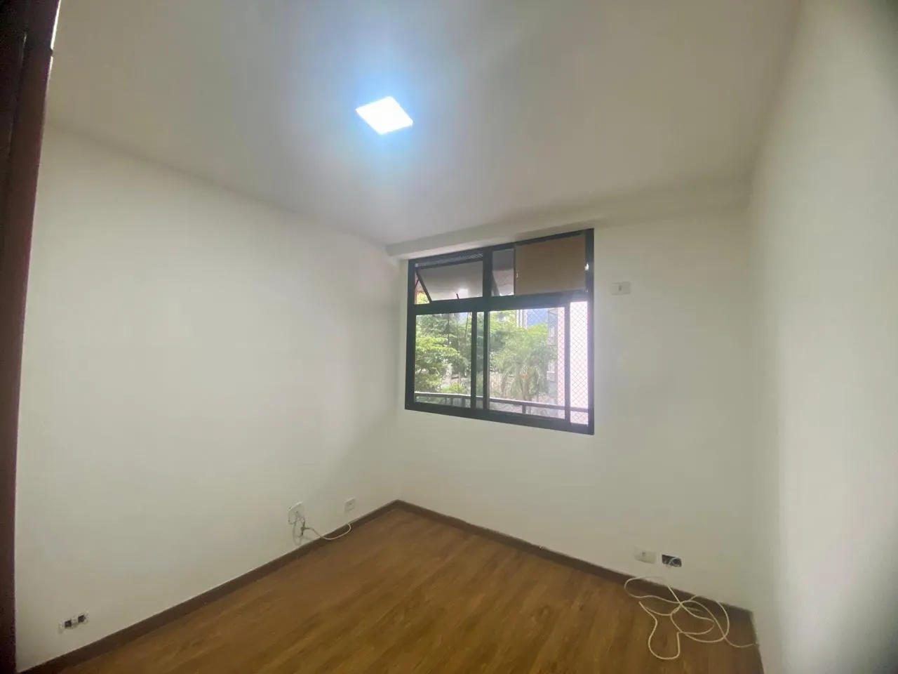 3-bedroom apartment with a balcony and 2 parking spaces — photo 16