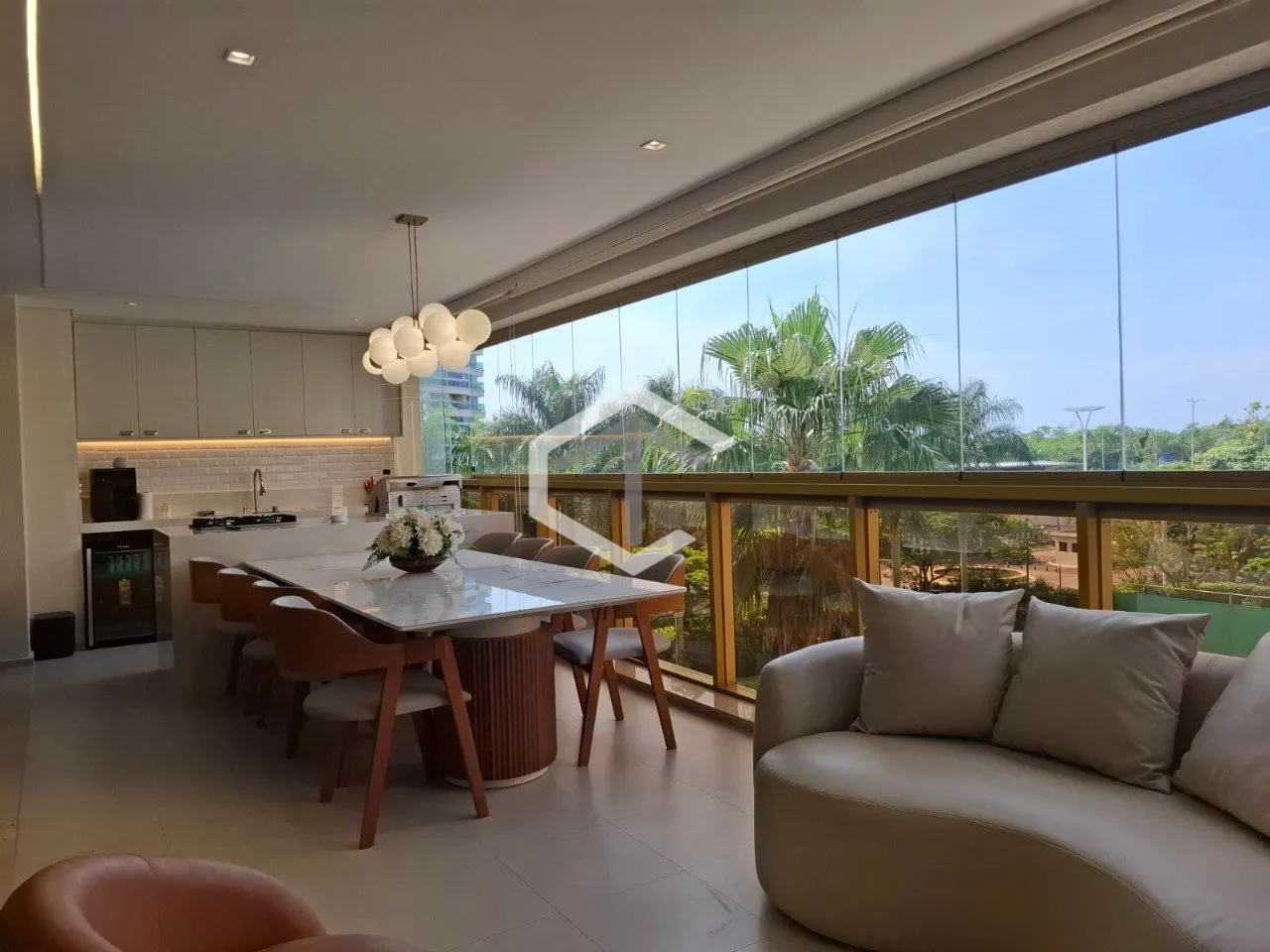 217 m² apartment with a mountain view and a private pool — photo 92
