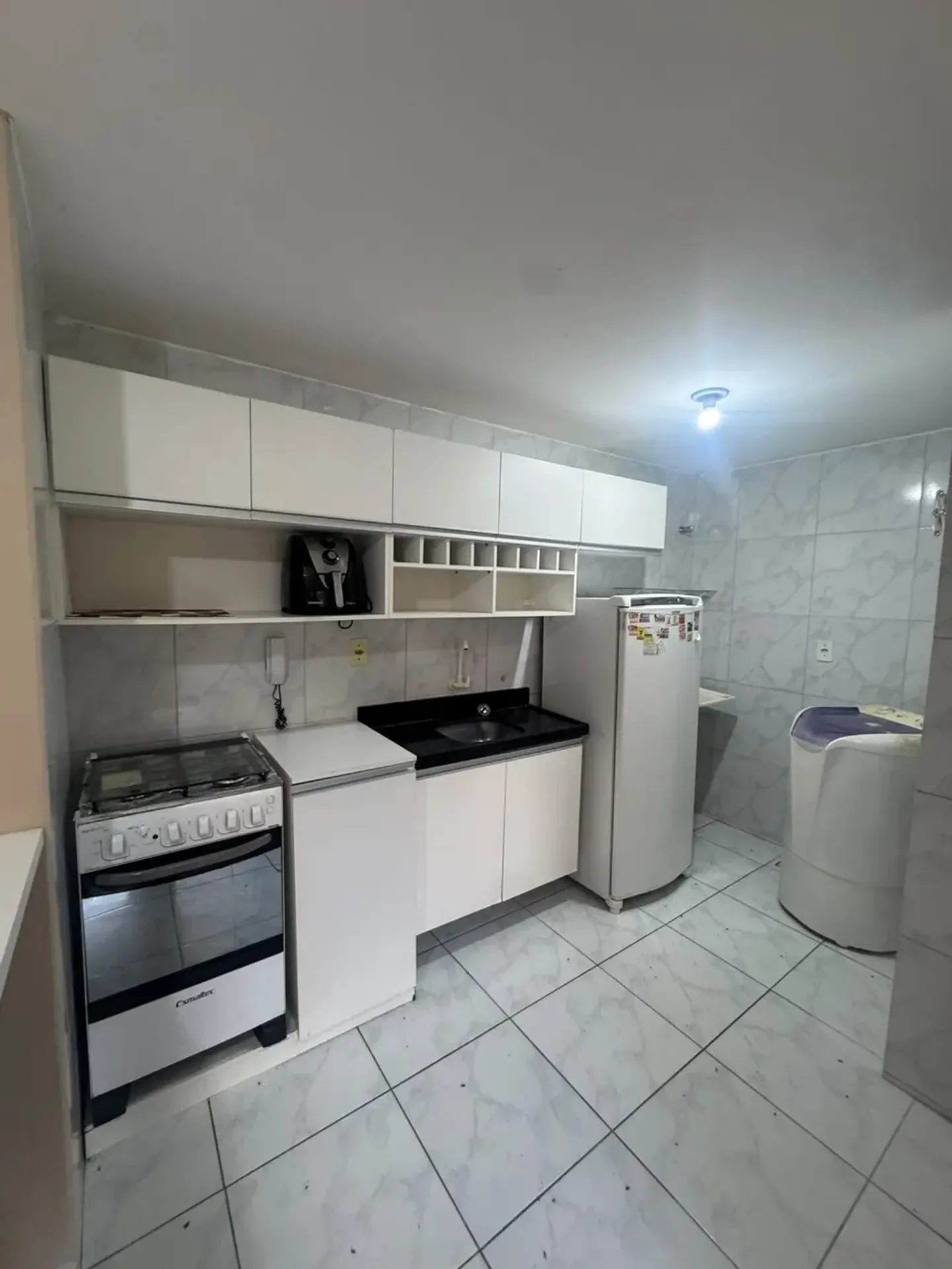 Furnished 2-bedroom apartment with american kitchen — photo 9