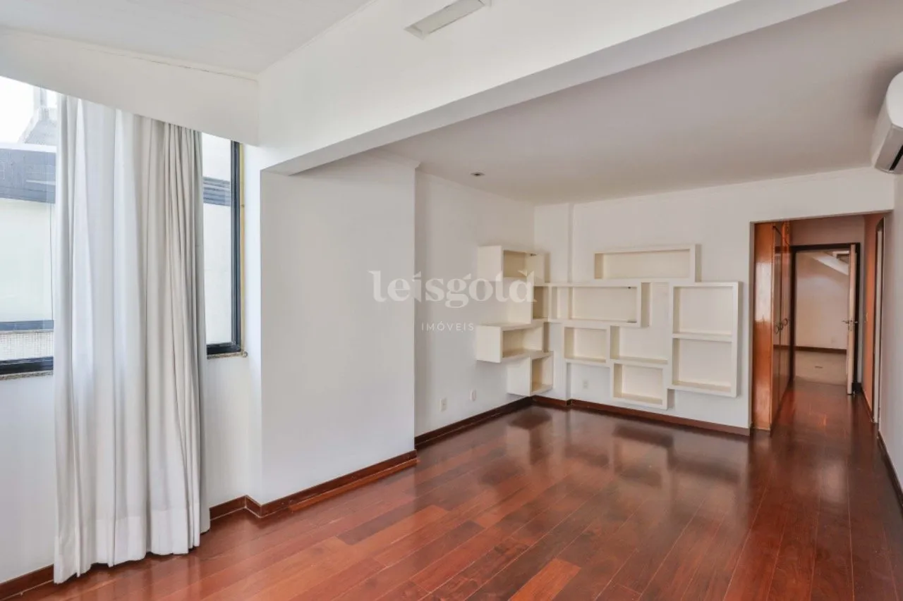 Apartamento sem mobília com 4 dormitórios e 5 banheiros — photo 18