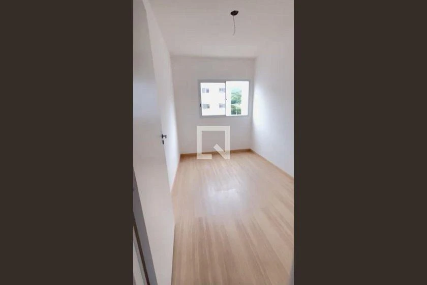 Apartamento de 2 quartos com cozinha fechada e 45 m² — photo 19