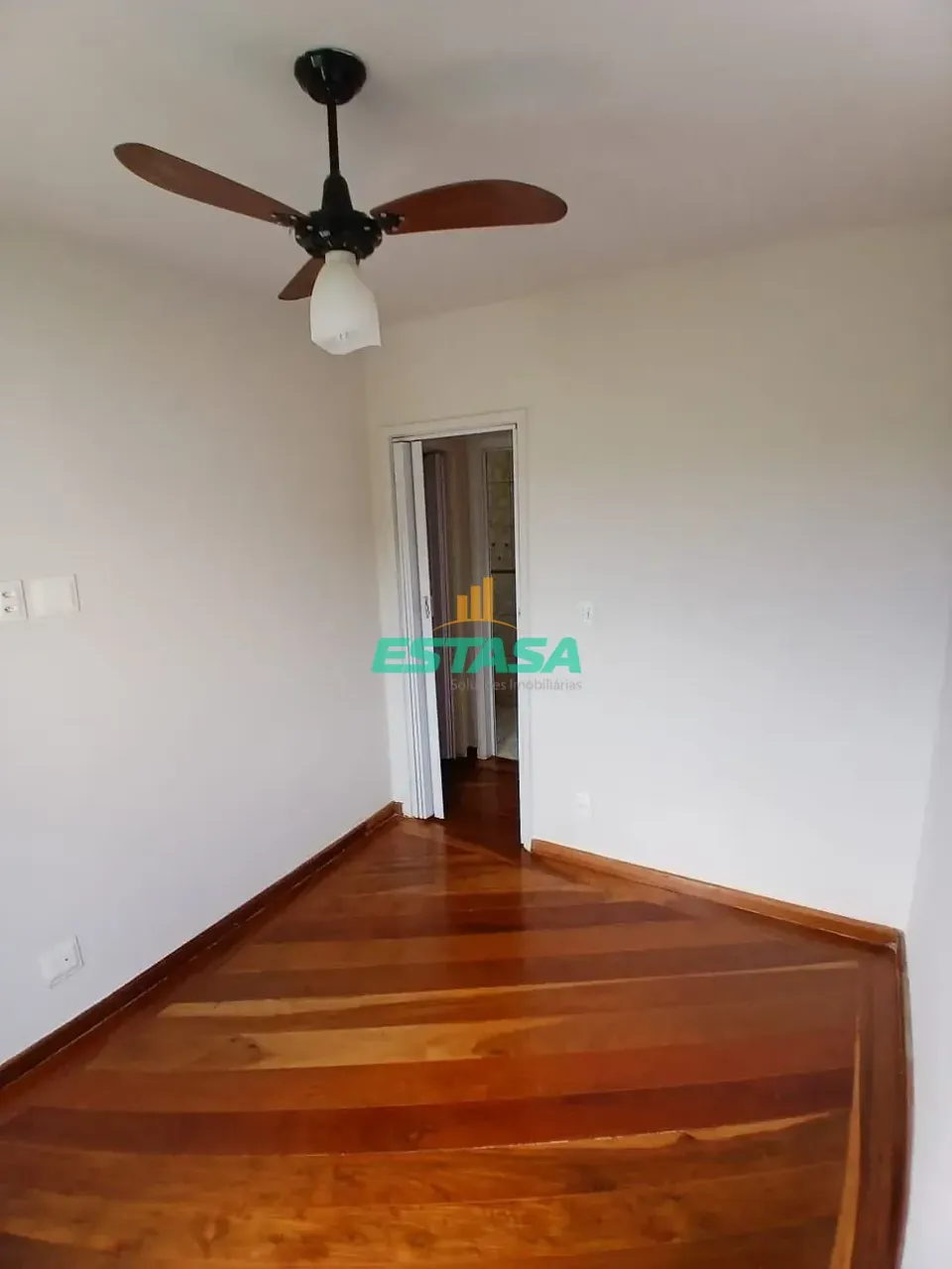 Unfurnished rental apartment with 2 bedrooms — photo 11