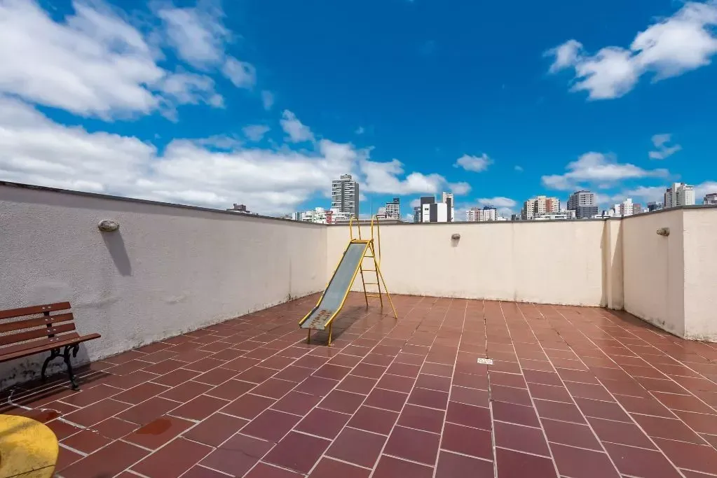 95 m² apartment with 2 bedrooms and 2 bathrooms — photo 43