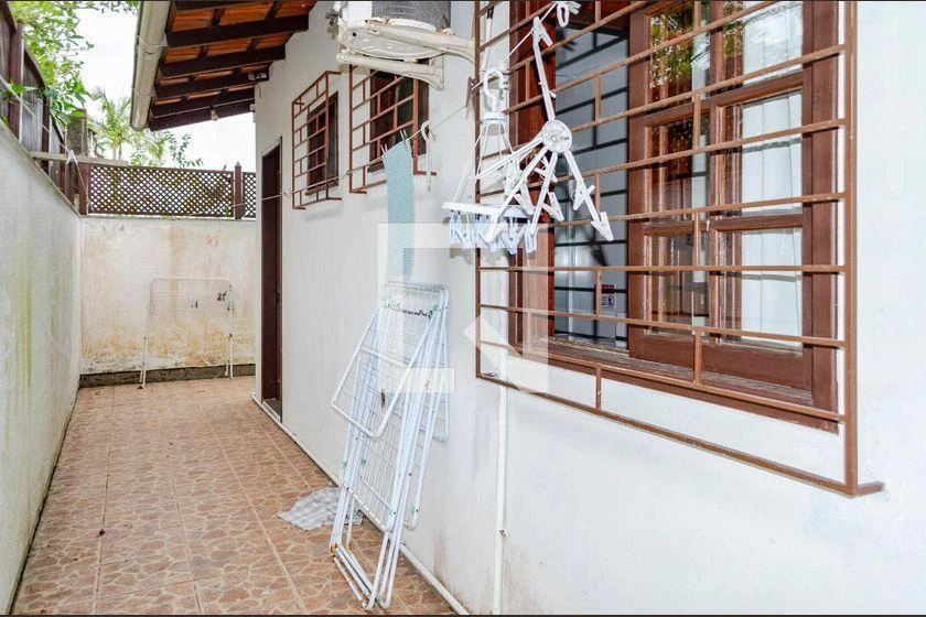 Furnished house for rent with 4 bedrooms and a pool — photo 32
