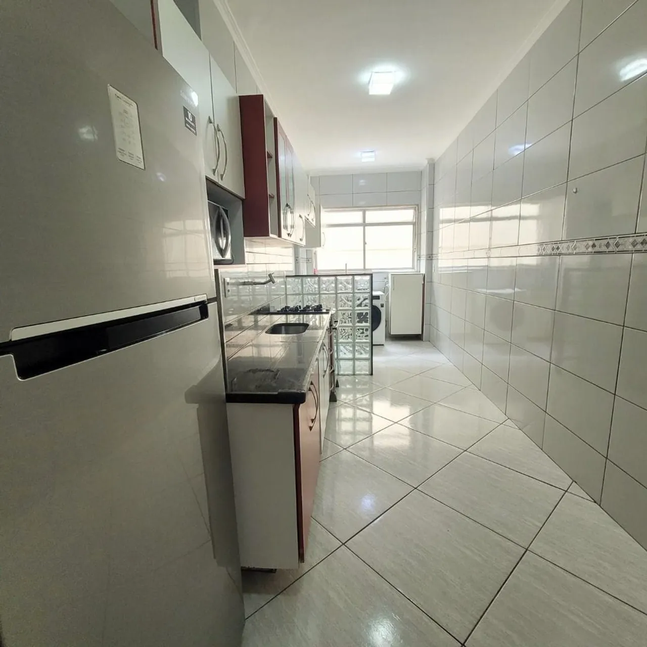 Furnished 95 m² apartment with 2 bedrooms and balcony — photo 11