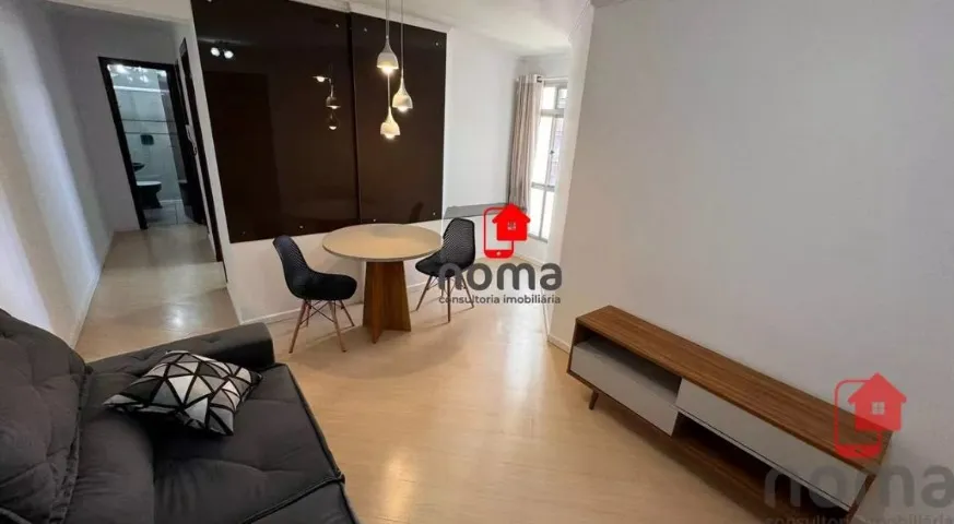 One-bedroom apartment with wood or laminate floors — photo 8