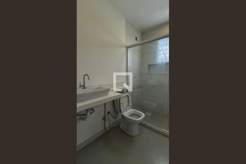 Casa com 3 quartos e 1230 m², pisos em cerâmica — photo 38