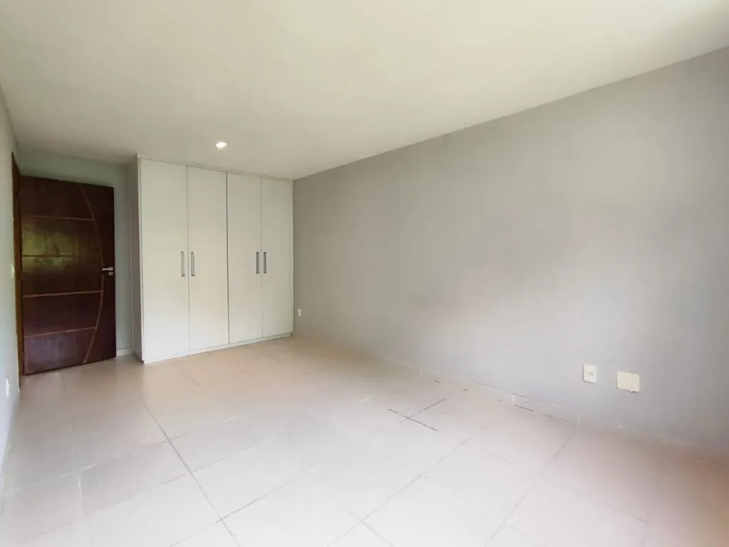 House with 5 bedrooms, 5 bathrooms, 400 m² — photo 12