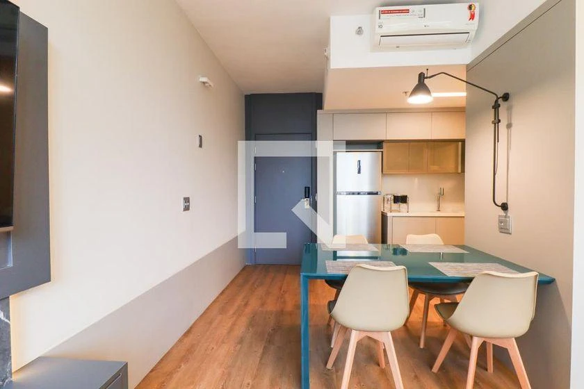 Furnished 1-bedroom apartment with open-plan kitchen — photo 9